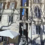 Storico Loft Nel Cuore Di 아파트