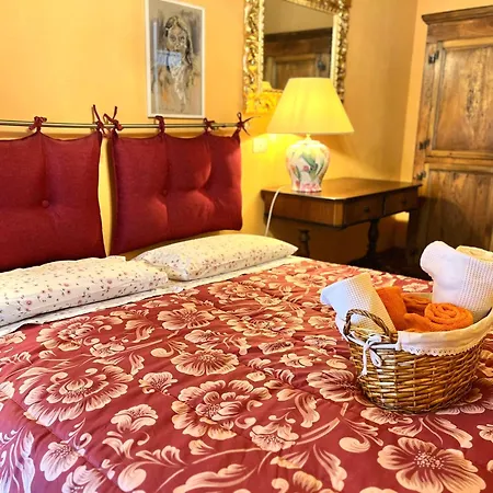 Storico Loft Nel Cuore Di 아파트 *